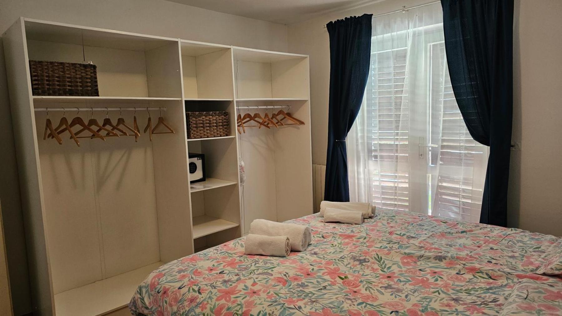 Apartments Gabriela Porec Phòng bức ảnh